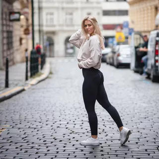 Damen Leggings mit hoher Taille Nebbia Lifting-Effekt Bubble Butt 587 - schwarz