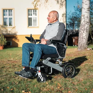 inSPORTline Hawkie II 700W Elektrorollstuhl - silber