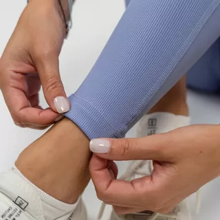 Nebbia GLUTE PUMP 247 Leggings mit hoher Taille - light purple