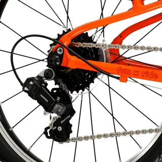 Kinderfahrrad Kross Liftie 20" - Modell 2025 - oranžová / černá / lesk