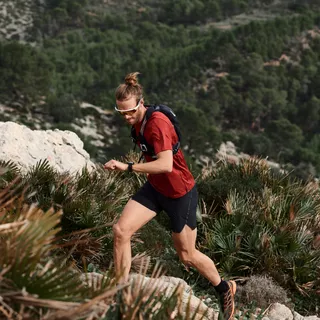 Polar Grit X Outdoor Fitnessuhr schwarz - M/L