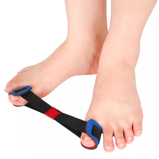 Übungshilfe zur Korrektur von Ballenzehen inSPORTline Halvado