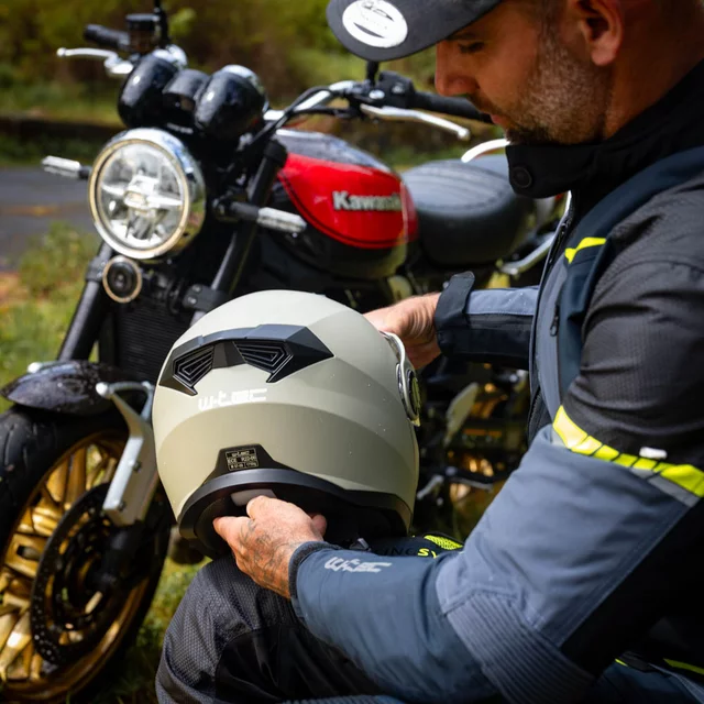 W-TEC Biscaia P/J aufklappbarer Enduro-Helm - béžová matná