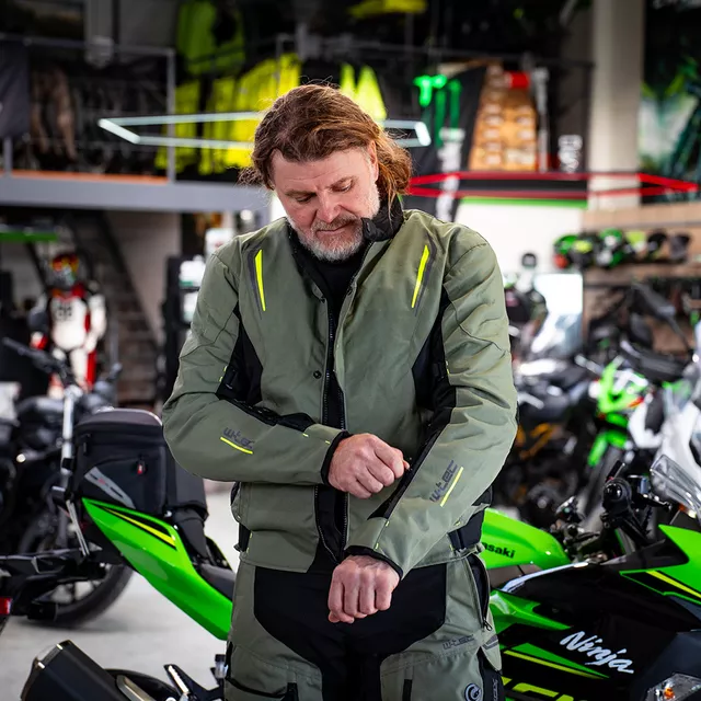 W-TEC Karmal Touring Motorradjacke - černo-olivově zelená