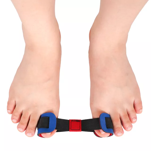 Übungshilfe zur Korrektur von Ballenzehen inSPORTline Halvado