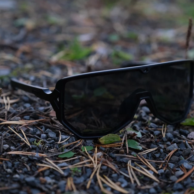 Sport-Sonnenbrille Tripoint Reschen - Matt Black Smoke /w Blue Multi Cat.3