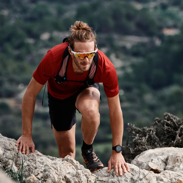 Polar Grit X Outdoor Fitnessuhr weiss - S